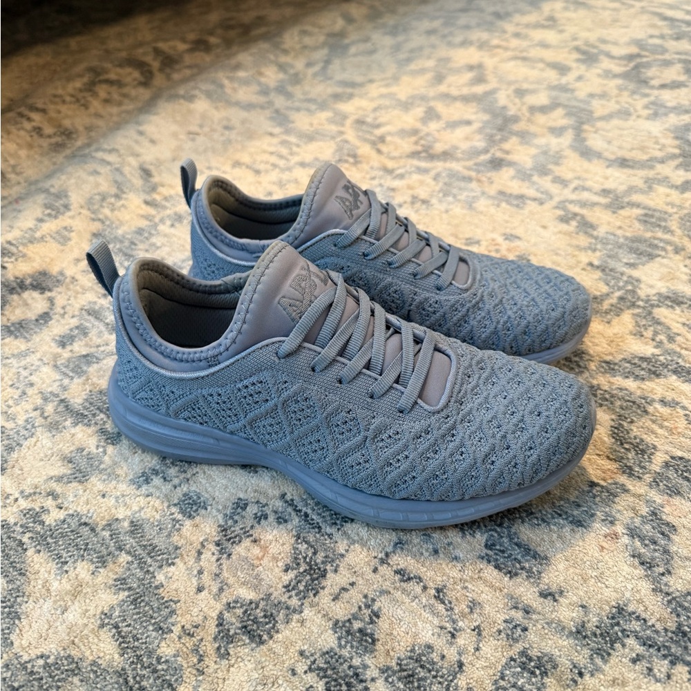 Women’s APL TechLoom Phantom